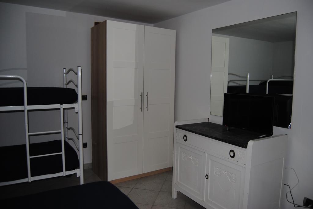 Il Susino Apartment Тирения Екстериор снимка
